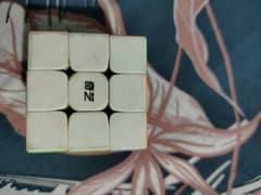 good condition rubix cube