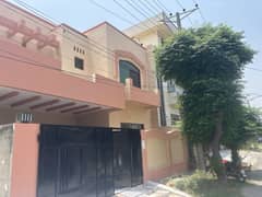 8 MARLA USED HOUSE BUT VERY GOOD CONDITION IS AVAILABLE FOR SALE