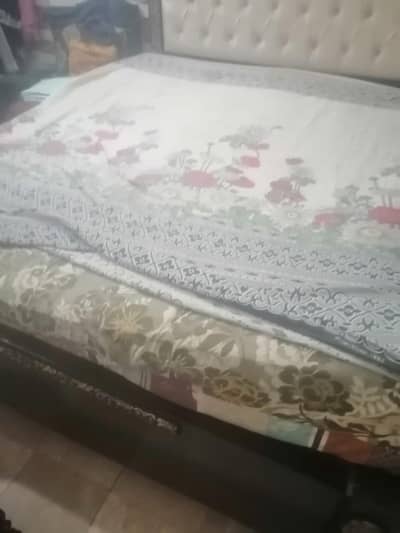 dubble bed spring mattress achi halat mei depalpur road okara