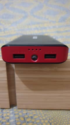 EC TECH POWER BANK 22400 MAH CAME FROM UK