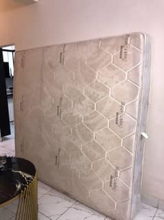 Diamond Super Spring. 5 years warranty.