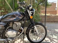 Suzuki GS150 SE