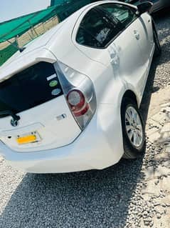 Toyota Aqua 2012