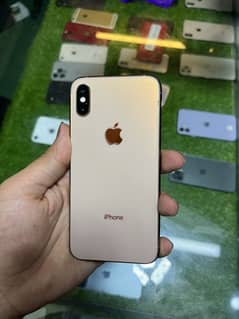 IPHONE XS 64gb Factory Unlock 4 months sim time