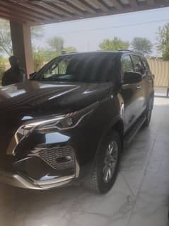 Toyota Fortuner 2022