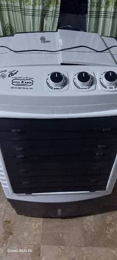 bilkul new air cooler ac/DC or ye solar per bi chalta ha