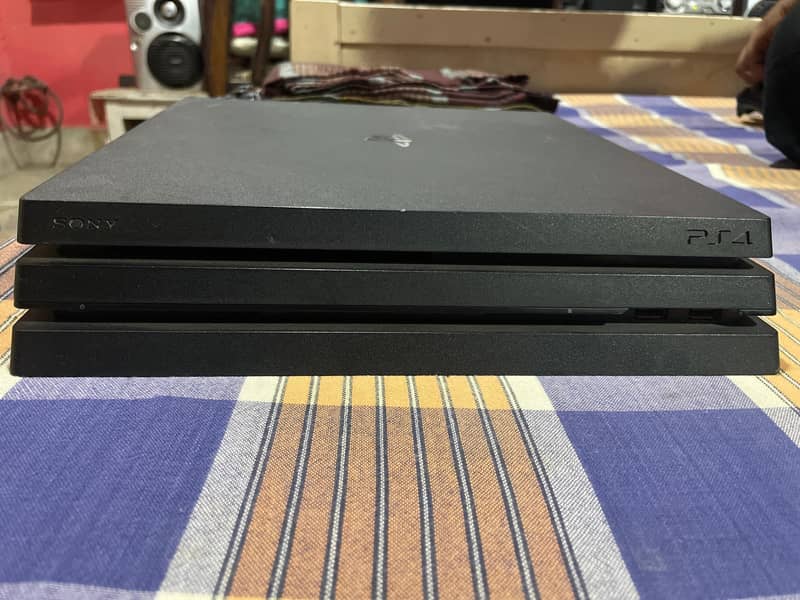 Ps4 pro 1 tb  with controller and all famous title in account 3