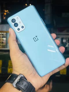 selling OnePlus  9r  8/256