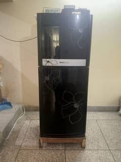 Orient Fridge 10/9 condition total fit no issue
