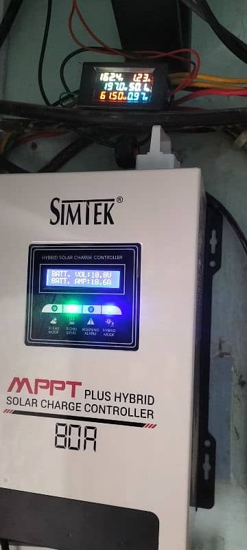 SIMTEK MPPT CHARGE CONTROLLER 1