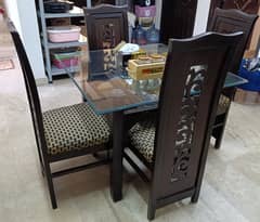 Dining table with 4 chairs for sale.