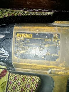 DEWALT