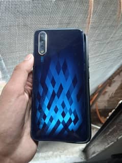 Vivo s1 [4+4_128] Exchange possible with Samsung phones only. . . .