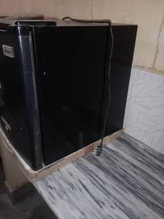 refrigerator single door