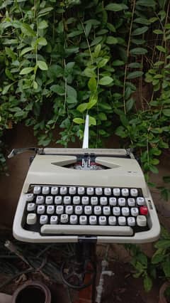 vintage tip 1100 typewriter