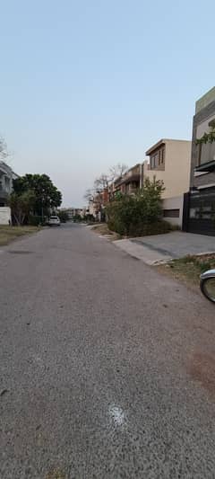 10 Marla Ground Portion available for Rent