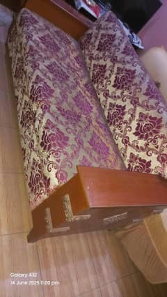 six seater sofa set good  condition