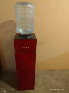 PEL Red Water Dispenser with Spiral Design – Like New!