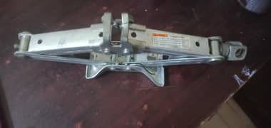 car jack available
