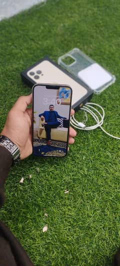 I phone 13 pro max with box 03132947576