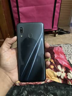 Samsung  A30 all oky set hai PTA APPROVED 4 /64 all oky set hai