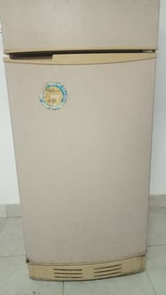 Fridge in good condition pel
