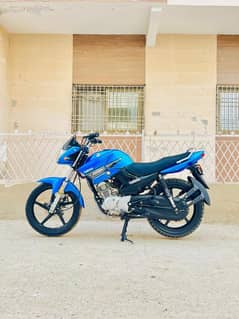 Yamaha ybr 2017 0/3/7/0/8/4/8/2/5/0/0