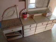 Dressing table. 03222564277