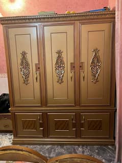 deco paints wardrobe
