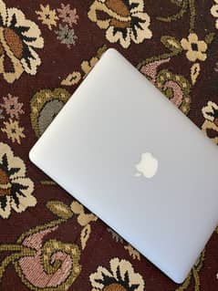 Apple Macbook Air (Core i5)