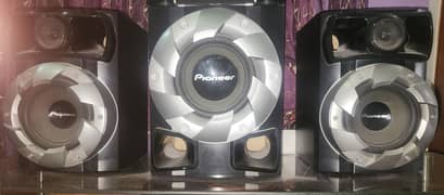 pioneers sound system