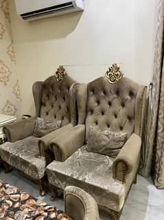 royal chairs