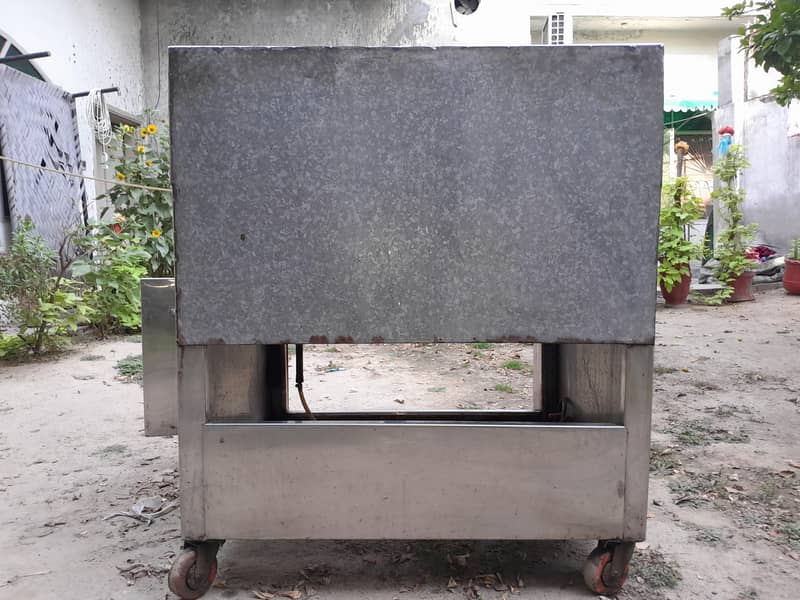 hot deep frier and quetta paratha display counter also for making doe 4