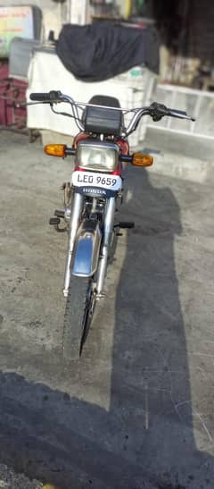 copy ni hai file hai serious log rabta kry 03028798101