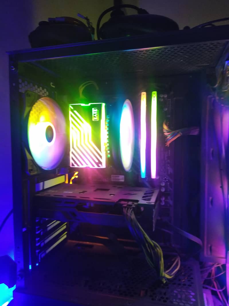 Gaming Pc with CPU 5500 and Rx6600 2