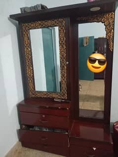 dressing table