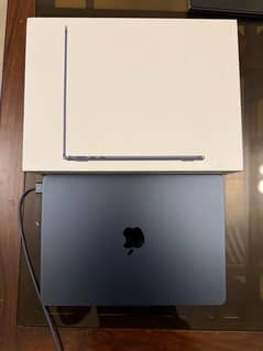 Macbook M2 Air Midnight
