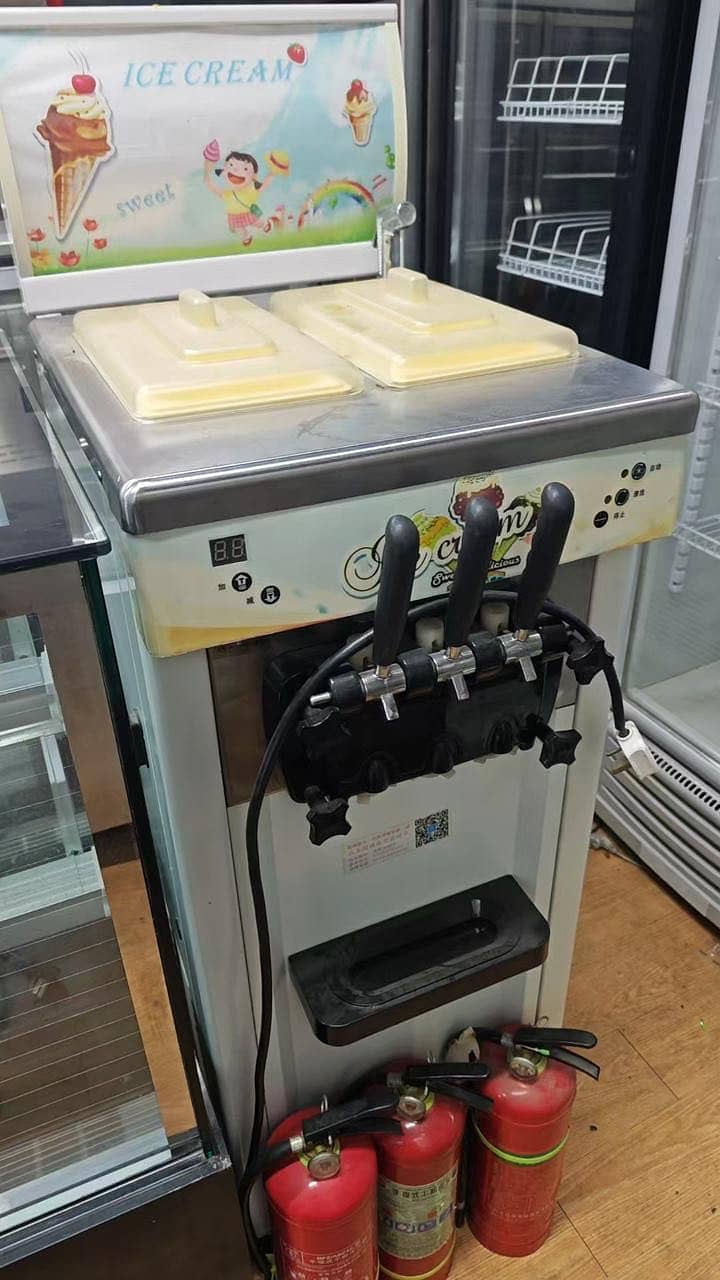 Ice cream machine slush tawa rolling snowflake ice cube maker etc 8