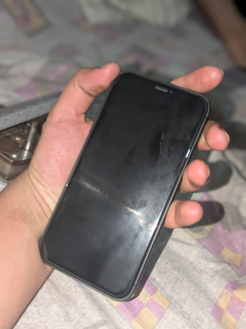 Iphone 11 All Ok 10/10 condition JV condition 3