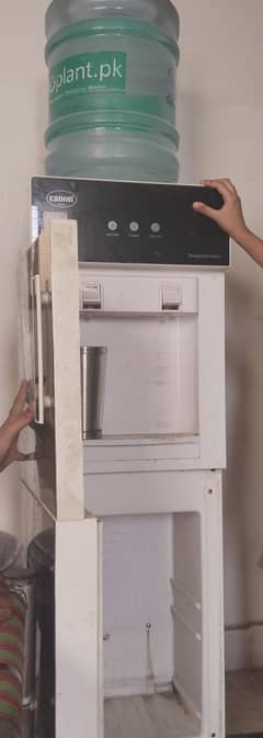 canon tempered glass