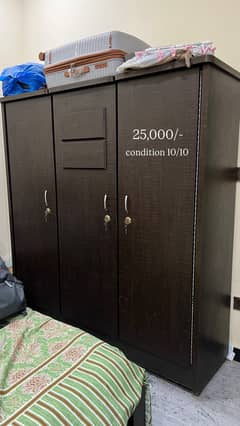Almari wardrobe just like new