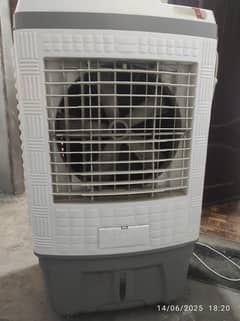 Full Size Air Cooler – Excellent Condition (10/10) – Just 18,000