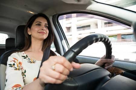 ڈرائیونگ سیکھنے کے لئے رابطے کریں