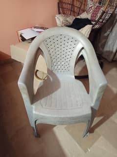 plastic Chair (set of 4)