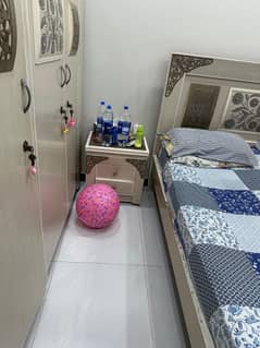 4 Piece Used King Size Bed Set For Immediate Sale