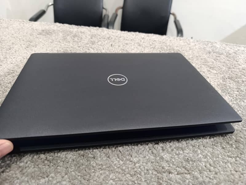 Dell latitude 7490 i5 8th gen with FHD Display  Beand new condition 5