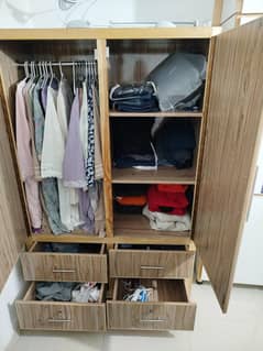 Wardrobe Cupboard Almari