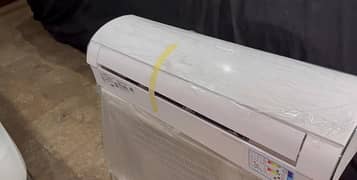 GREE AC DC inverter For Sale 1.5 ton All Okay