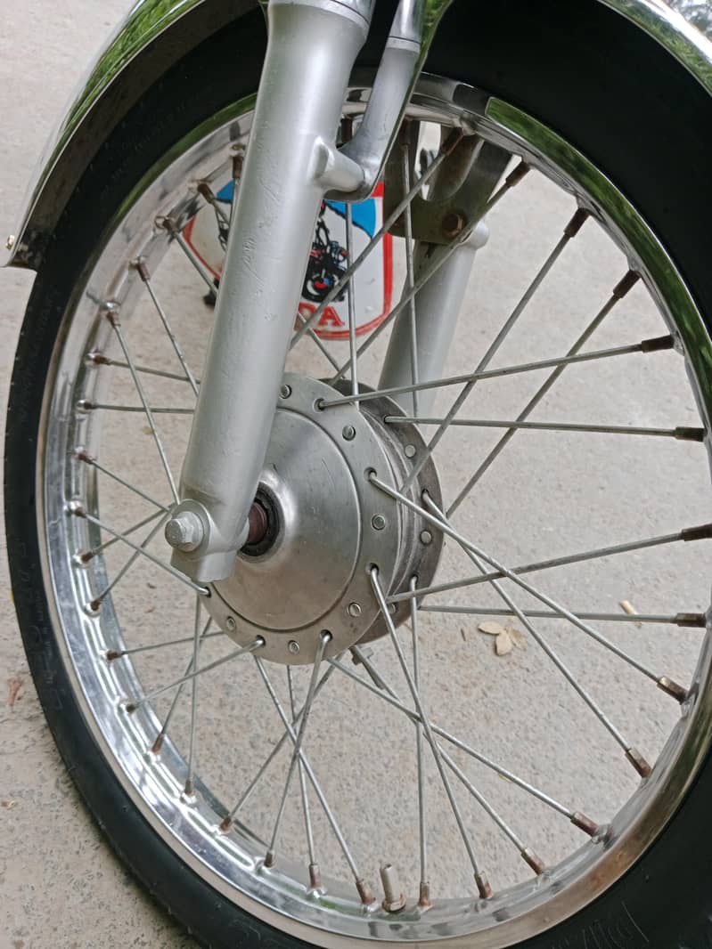 CD 70cc 2023 model 6