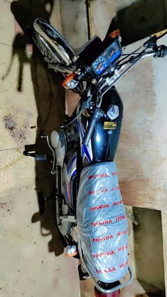 HONDA 125 brand new 1050 chala howa applied 4 hai